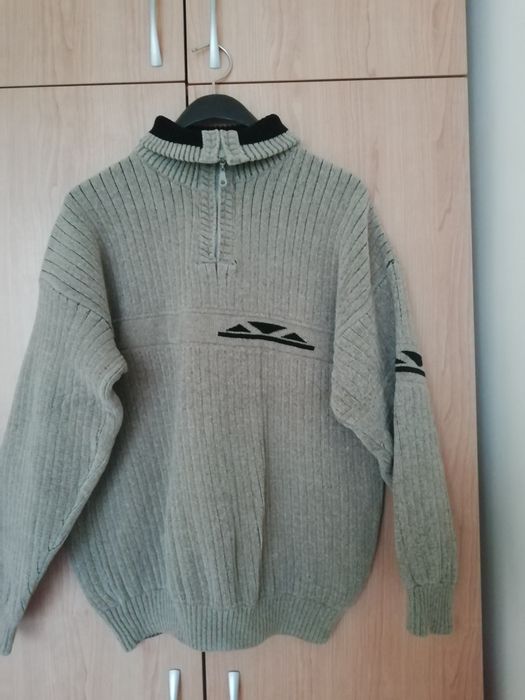 Мъжки пуловер зимен