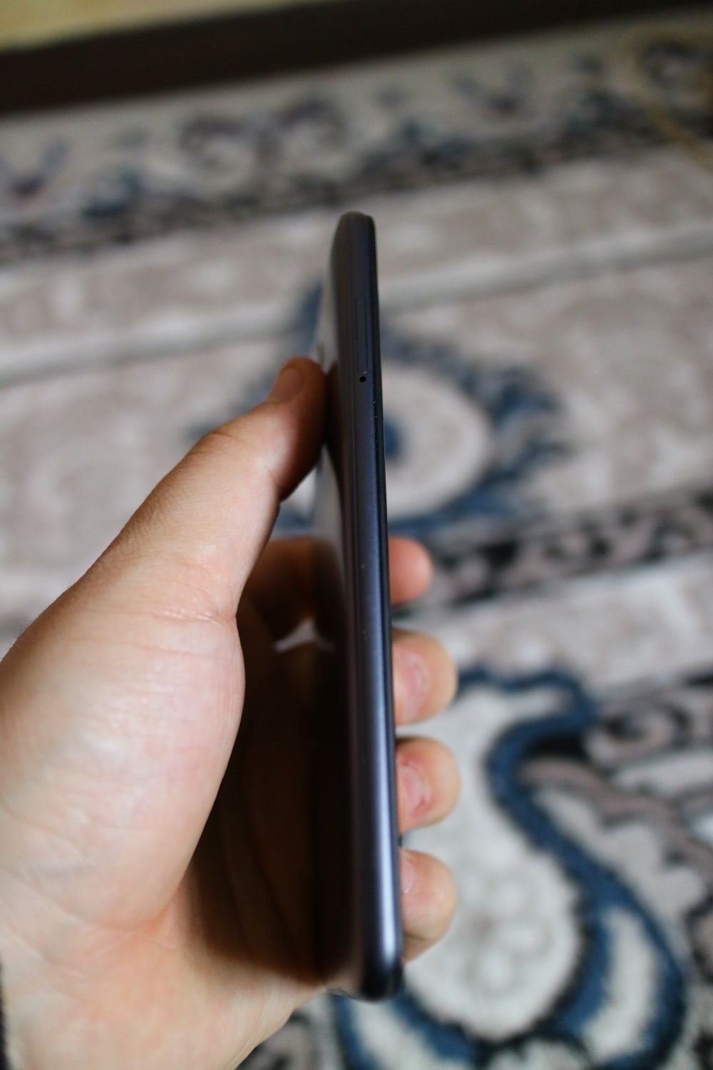 Poco F1 (flagman, snapdragon 845)