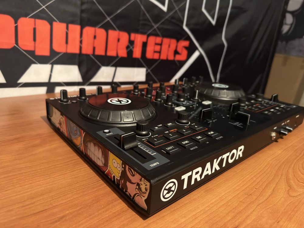 * DJ Пулт - TRAKTOR S2 MK 1 *