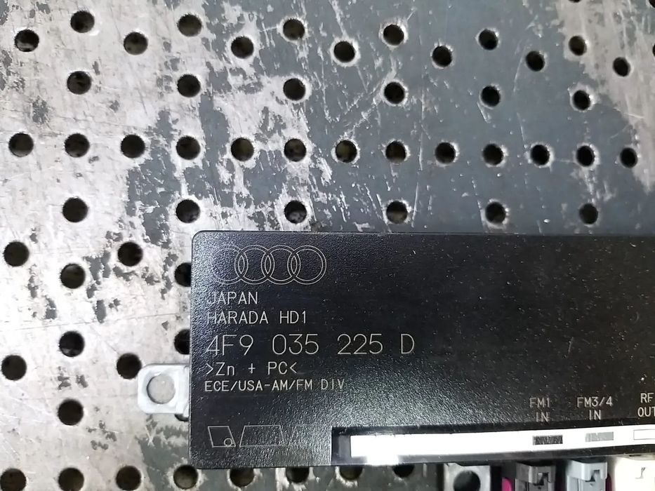 Amplificator antena audi a6 c6 4f 4f9035225d