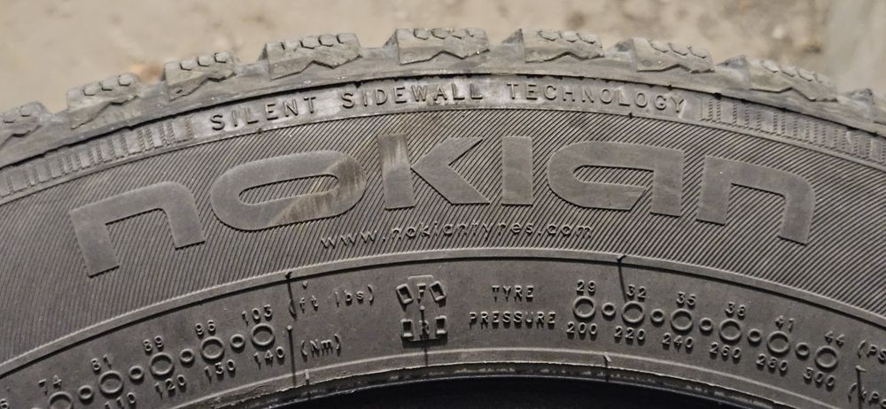 Зимни NOKIAN 175/65/15 DOT4518
