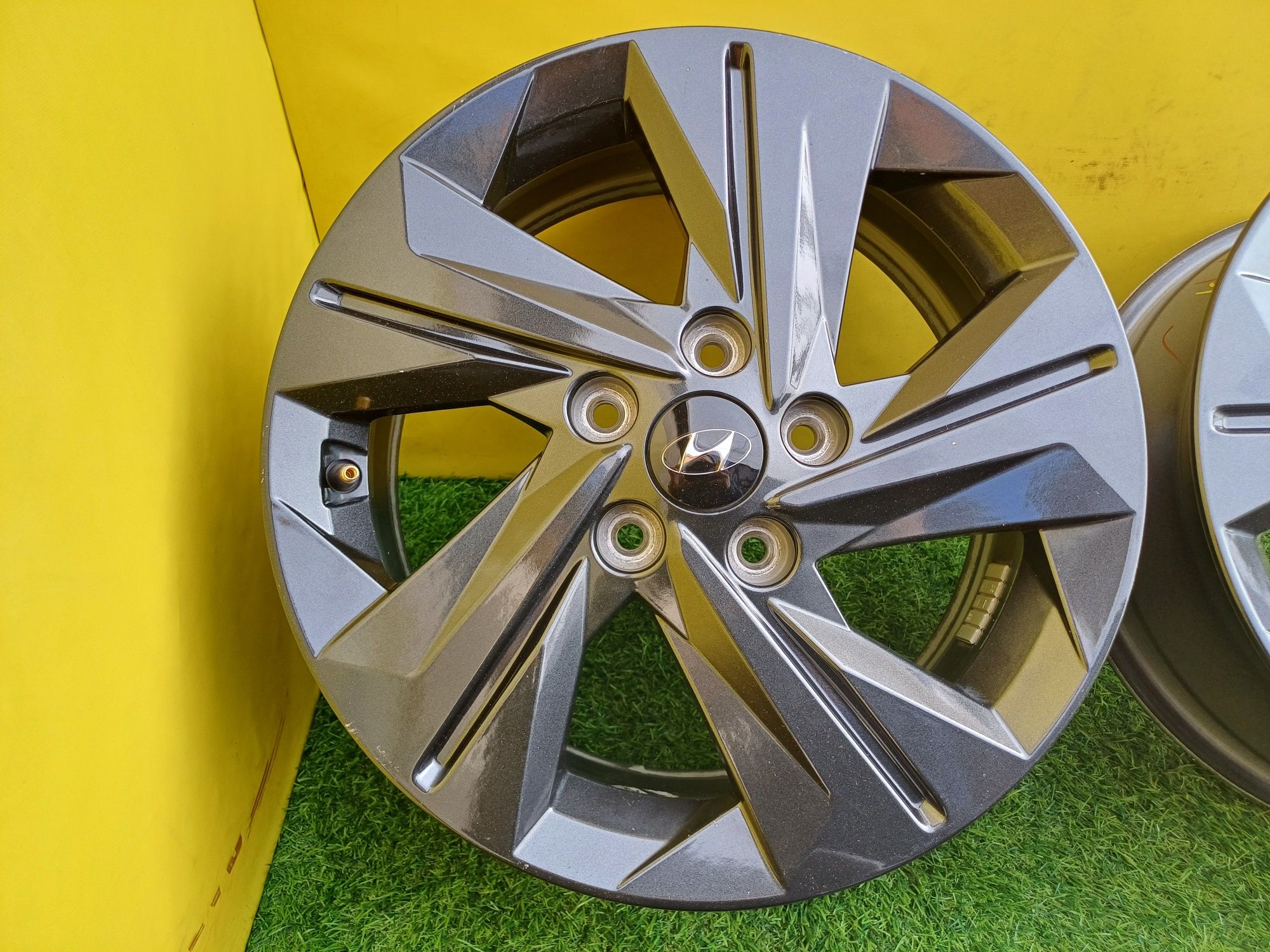 Диски R16 5x114,3 на Hyundai и другие.