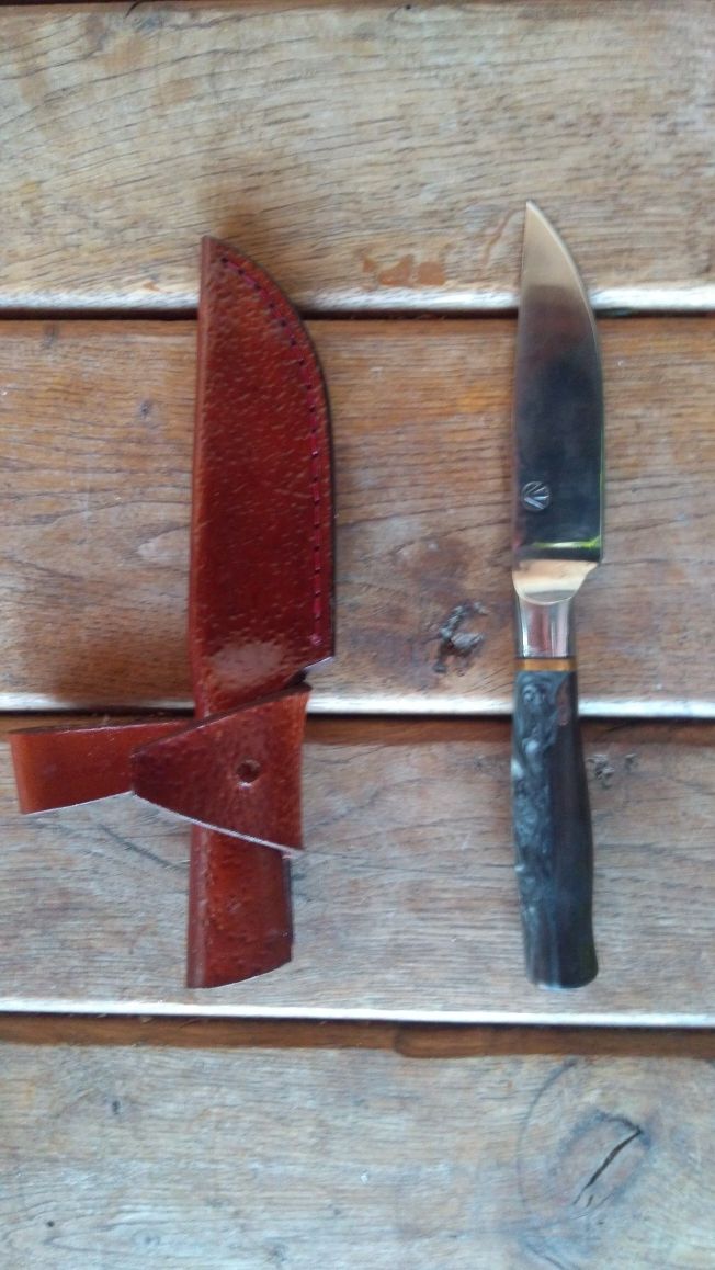 Продавам супер ловен нож антикварен 23