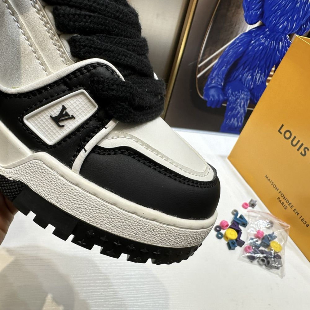 Adidasi Louis Vuitton Premium Maxi Trainers
