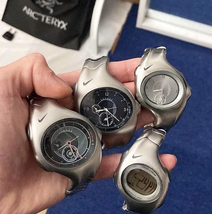 Винтажные часы отличный подарок и для себя