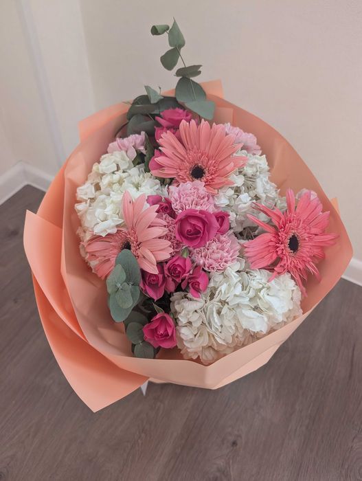 Продаются б/у цветы