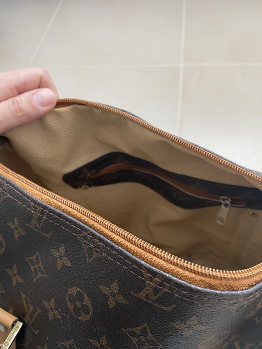 Чанта дамска ……..