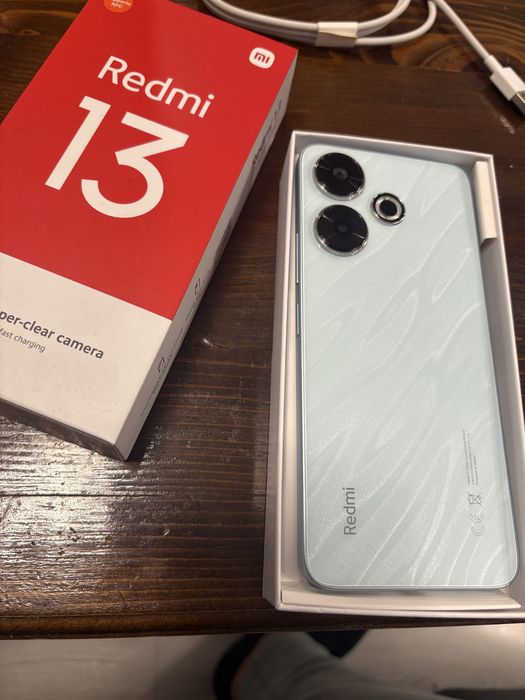 Redmi 13.