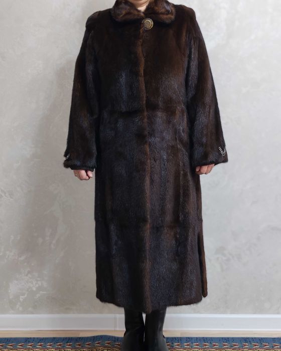 Продам шубу в хорошем состоянии/Жақсы жағдайда шуба сатылады