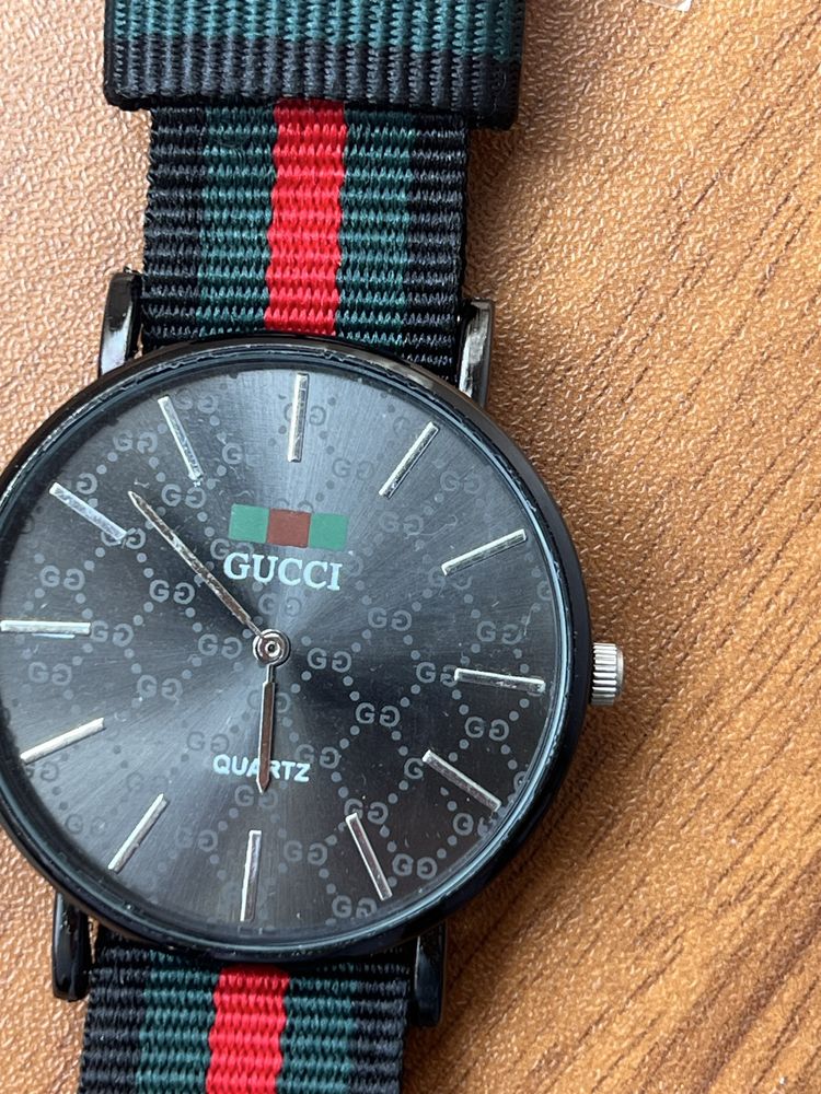 Часовник   GUCCI