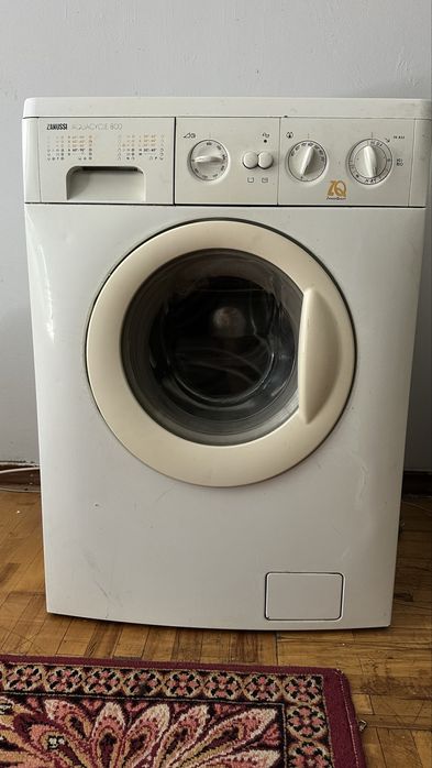 Продам стиральную машину