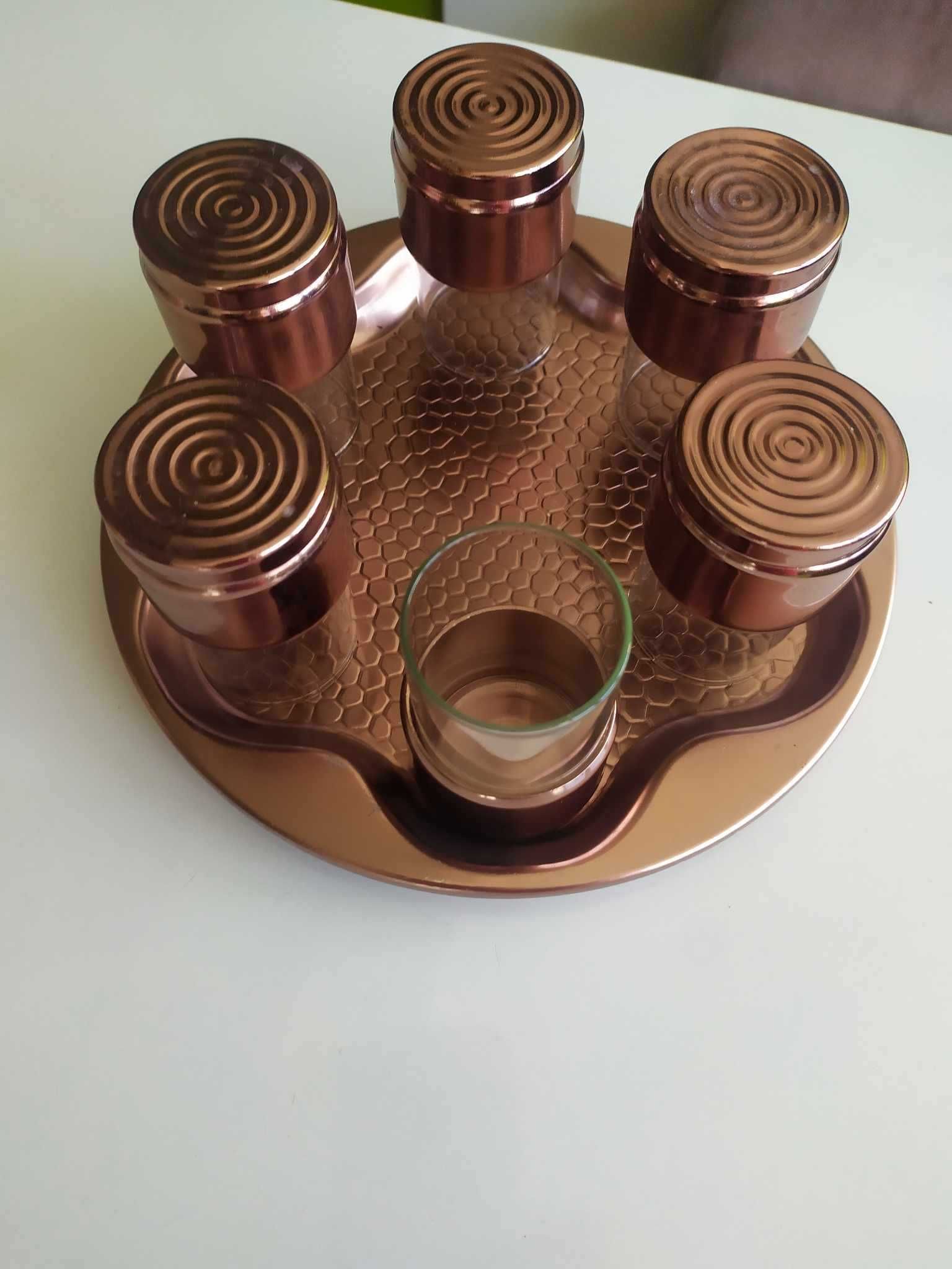 продавам старинен сервиз
