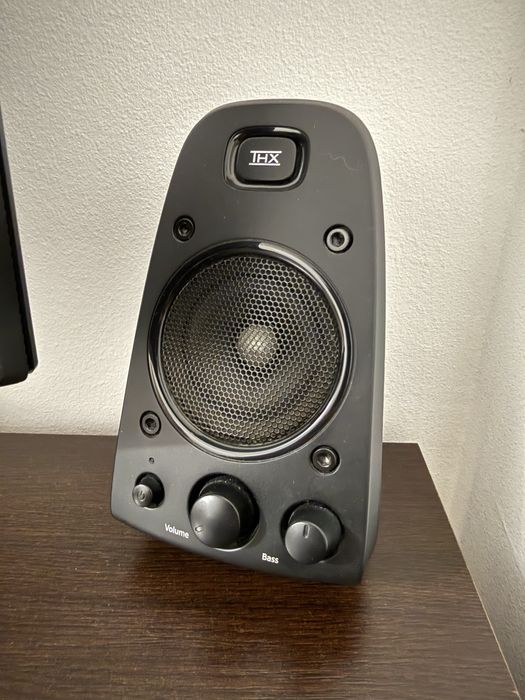 Sistem Boxe Logitech 2.1 Z623 200W RMS Negru