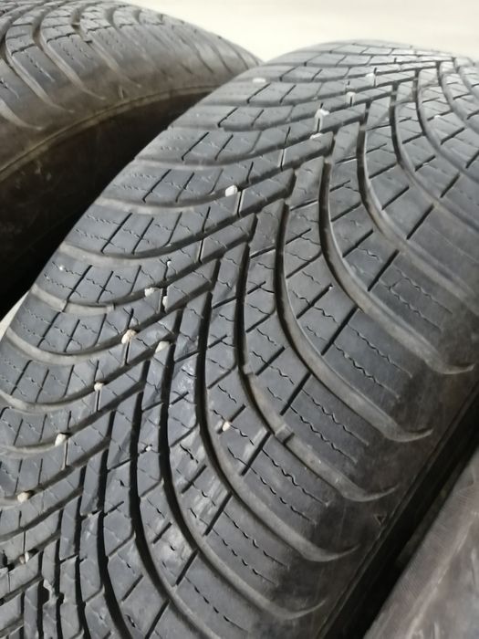 Зимни гуми Дебица Навигатор 215/60 17