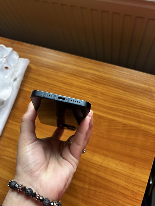 Vand iphone 13! nu deranjati inutil daca nu sunteti interesati!