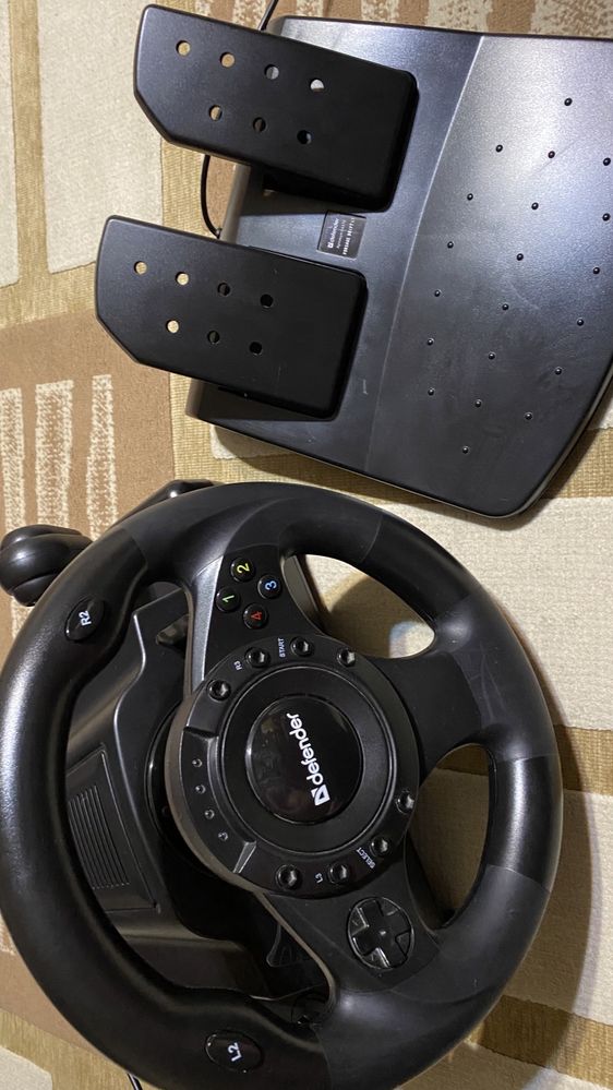 Продам Игровой контроллер Defender Forsage Drift GT черный