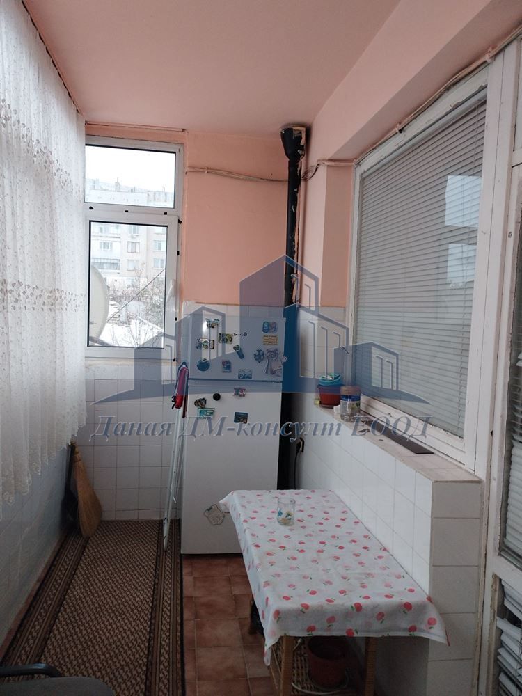 Продава се Четиристаен апартамент в Шумен, Болницата - 110 кв.м за 937 €/кв.м - Снимка #2