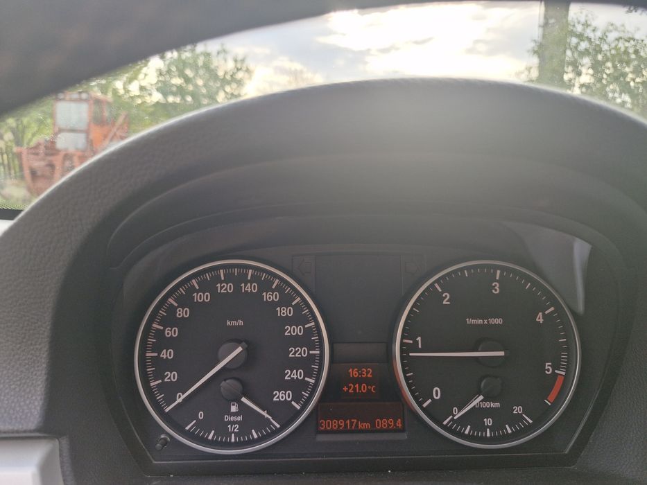 Vând BMW Seria 3