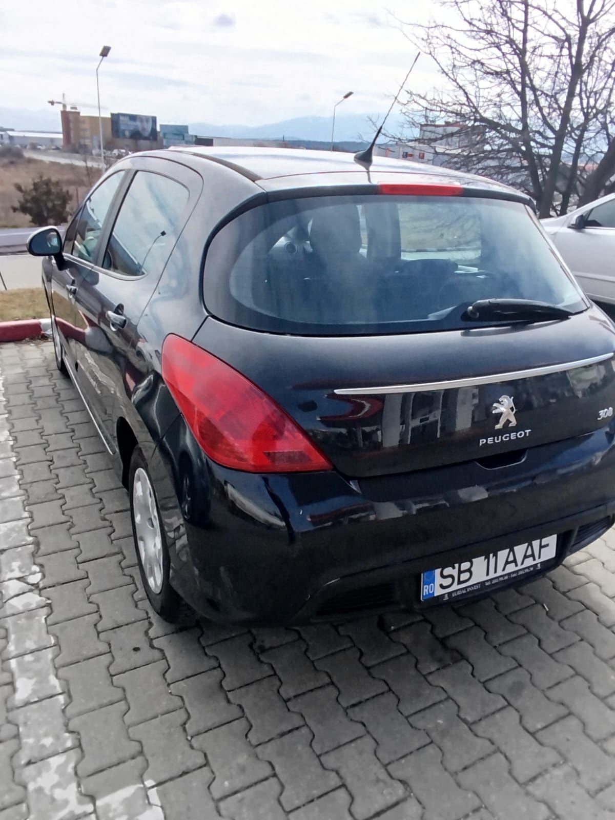 Vând Peugeot 308 anul 2011,în stare buna de funcționare