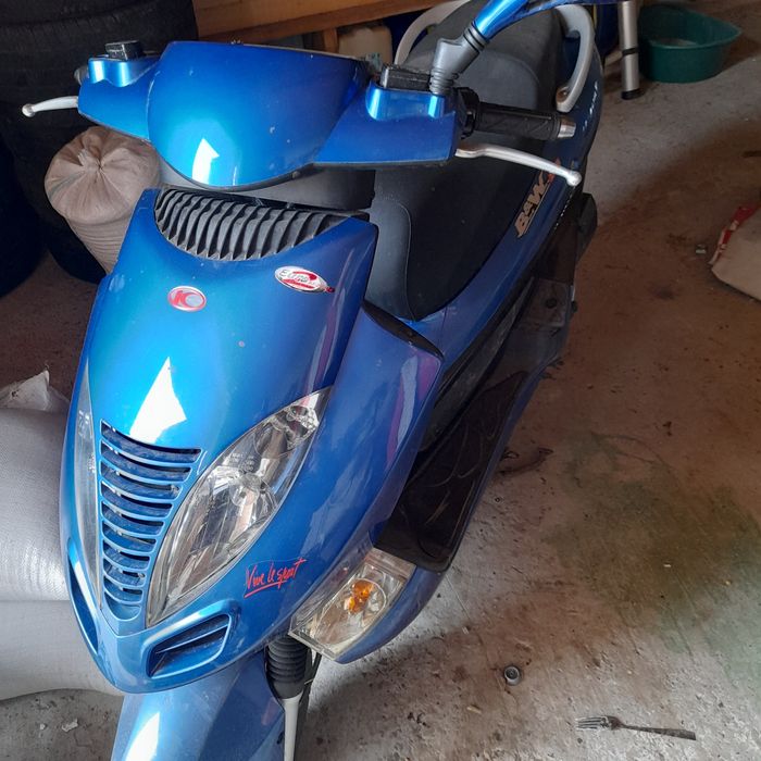 Vând scuter kymco de 150