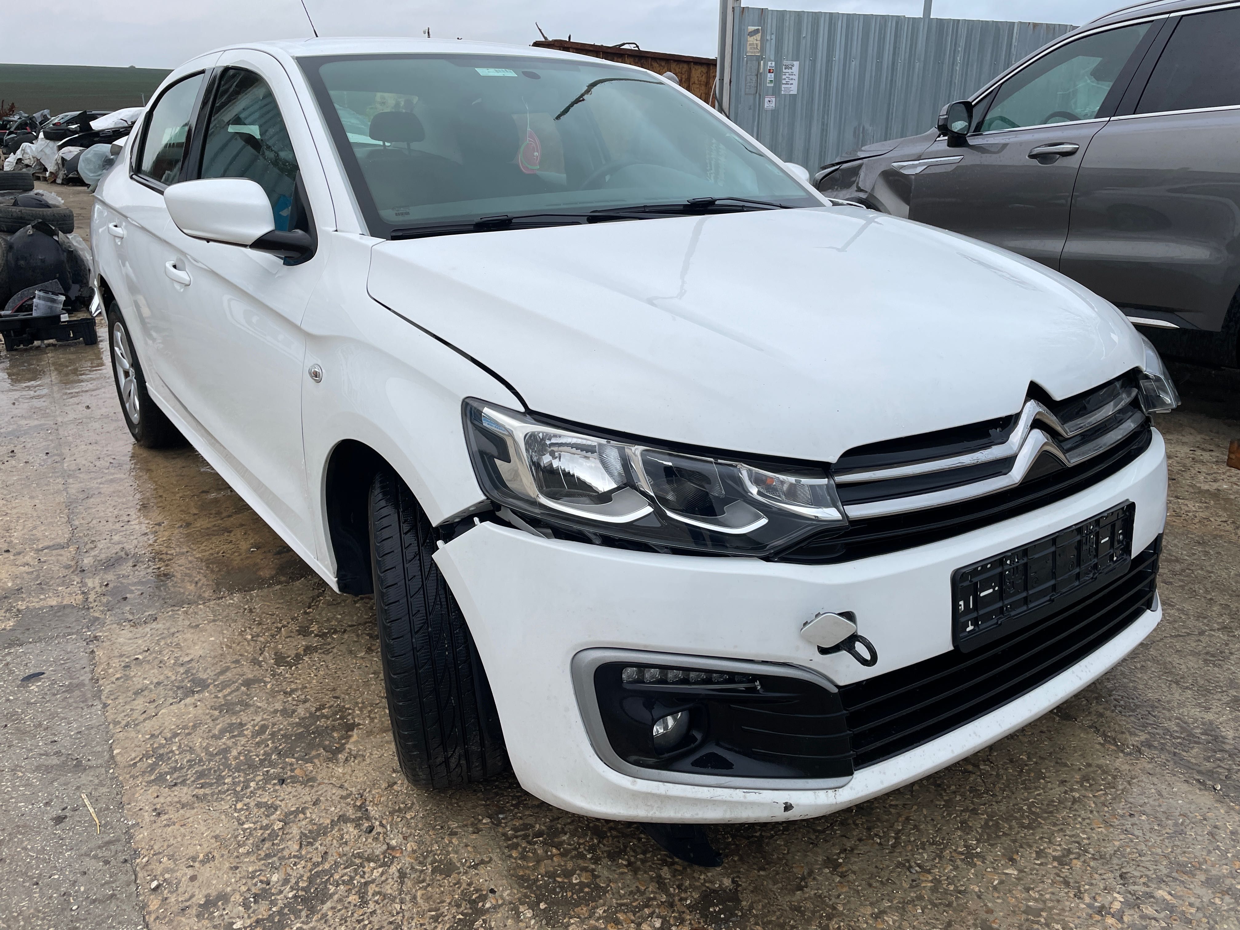Citroen C-Elysee 1.2i Vti PureTech 83кс. двигател HMR (DDHMRP) 10XVA