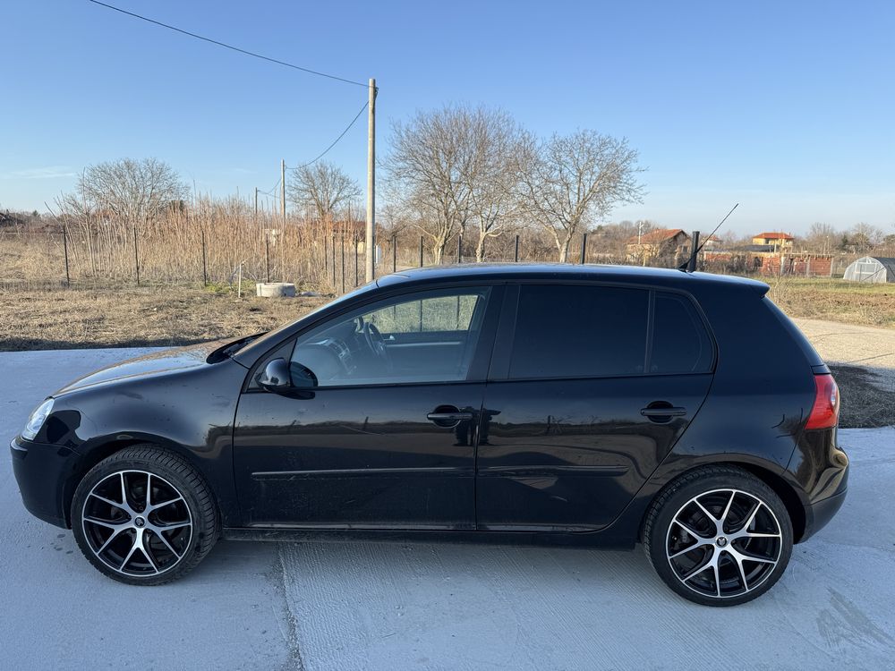 VW Golf 5 1.6FSI на части
