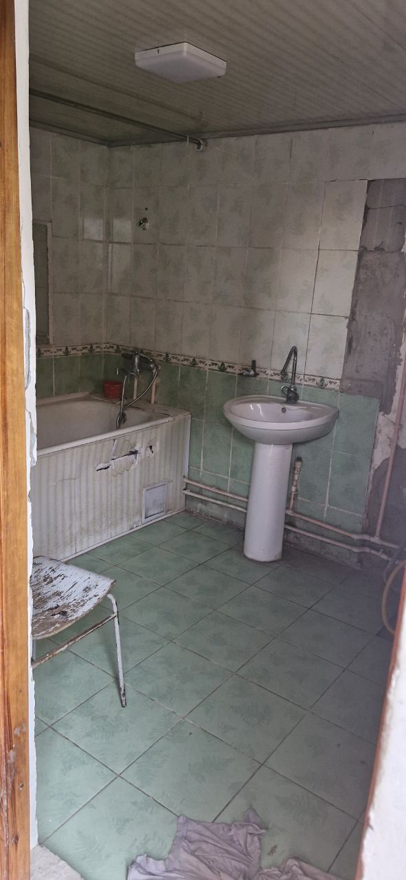Продаётся Дом из  5 комнат