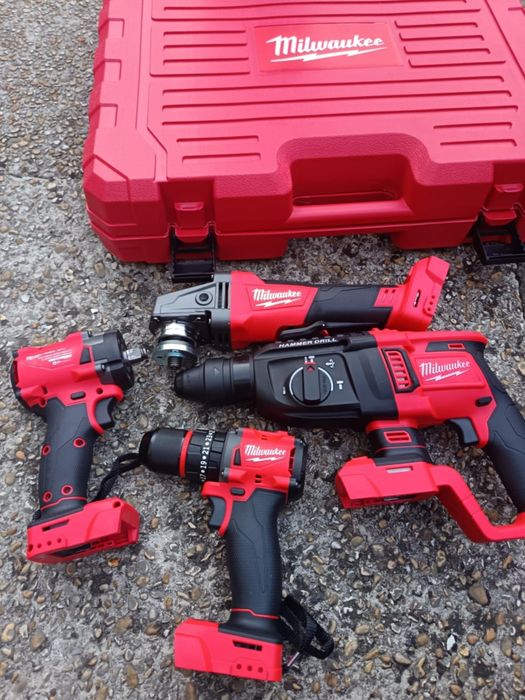 Комплект безжични инструменти Milwaukee 4 в 1