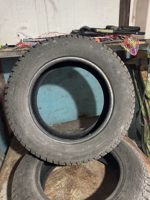 Продам шины балоны на р14