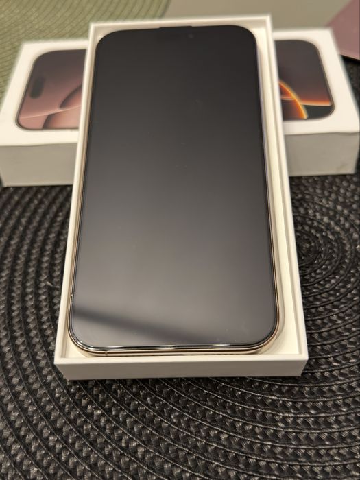 iPhone 16 Pro Max, 256GB, Desert Titanium