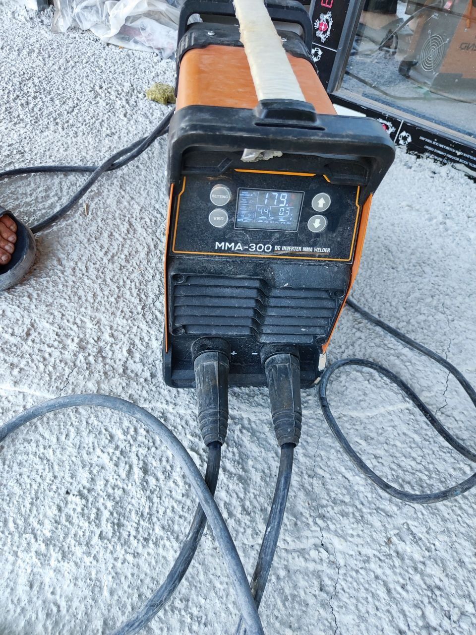 Legend MMA 300 v