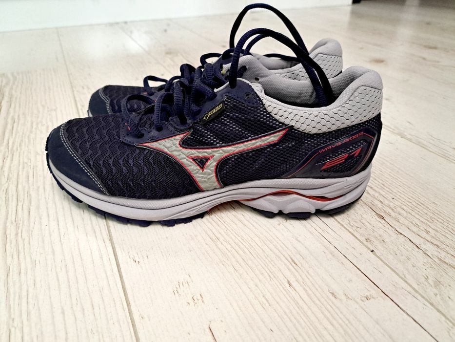 Mizuno Gore-tex-Ориг. Маратонки