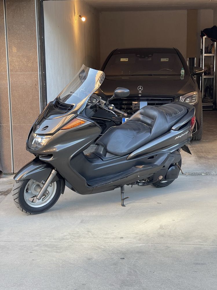 Yamaha majesty 250