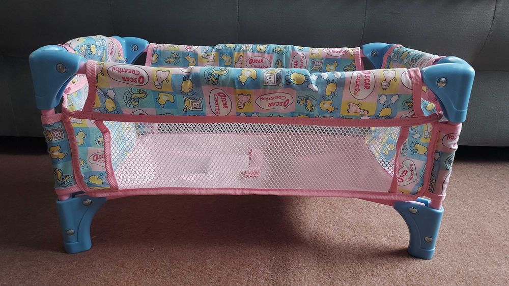 Детска сгъваема кошара /легло за кукли.Използвана ,но без забележки