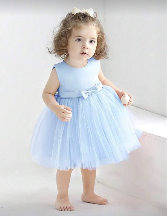 Синя рокля за малка госпожица