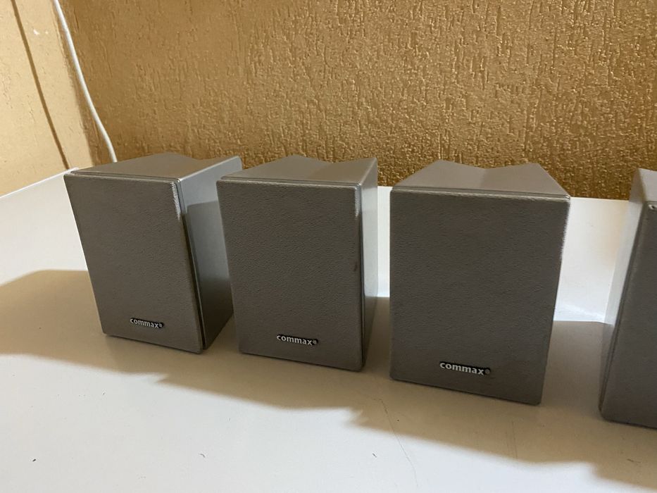 Sateliti home cinema Commax