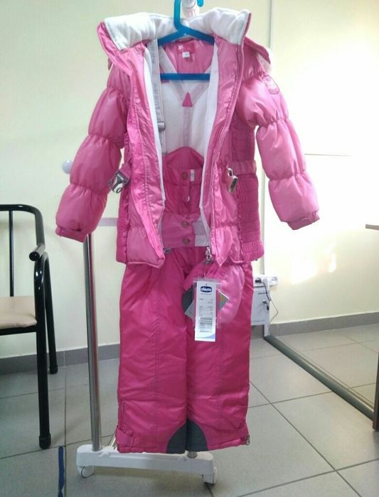 Зимний комбинезон для девочки