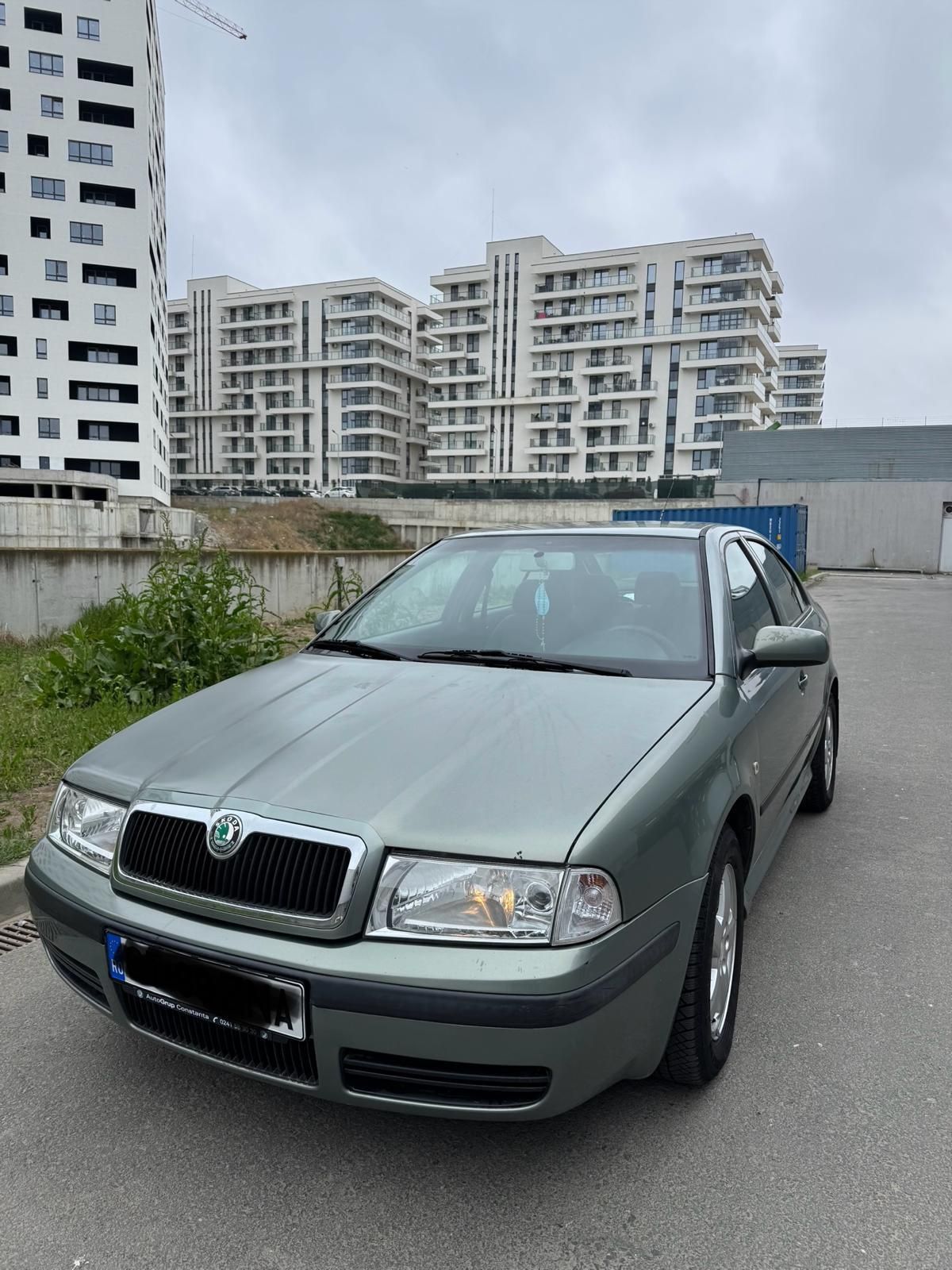 Vand Skoda Octavia, an 2002, benzina