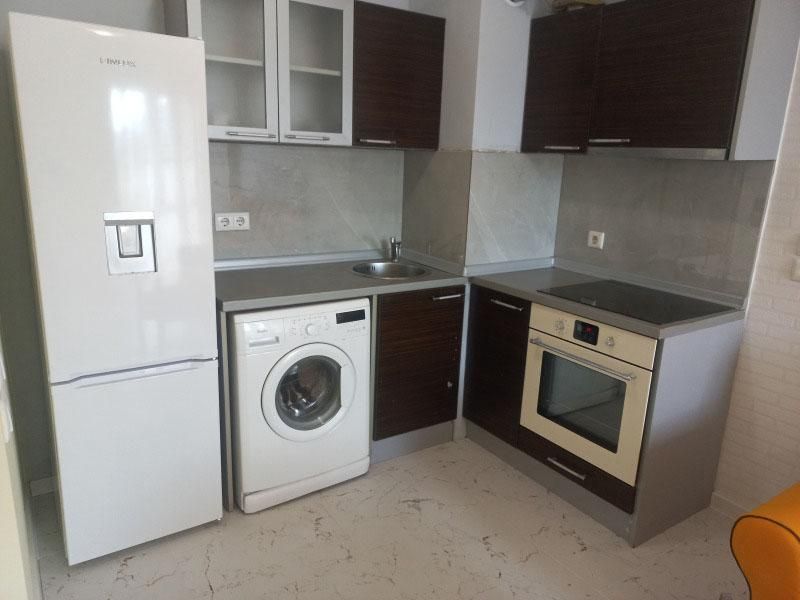 Дава се под наем Двустаен апартамент в София, Студентски град - 54 кв.м за 549 € - Снимка #2