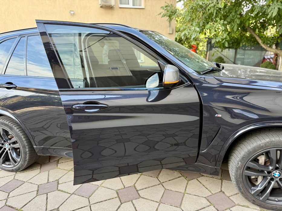 Portiera / Usa / Stanga / Dreapta / Fata / Spate BMW X5 F15 2014-2018