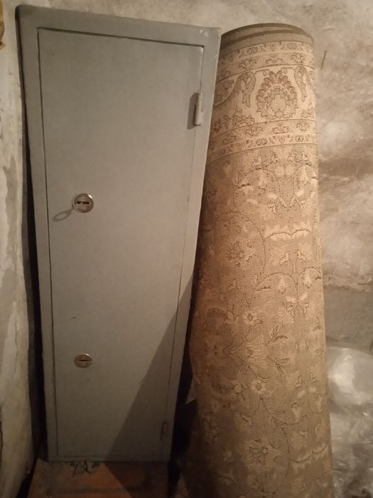 Продам сейф для разного  пользования