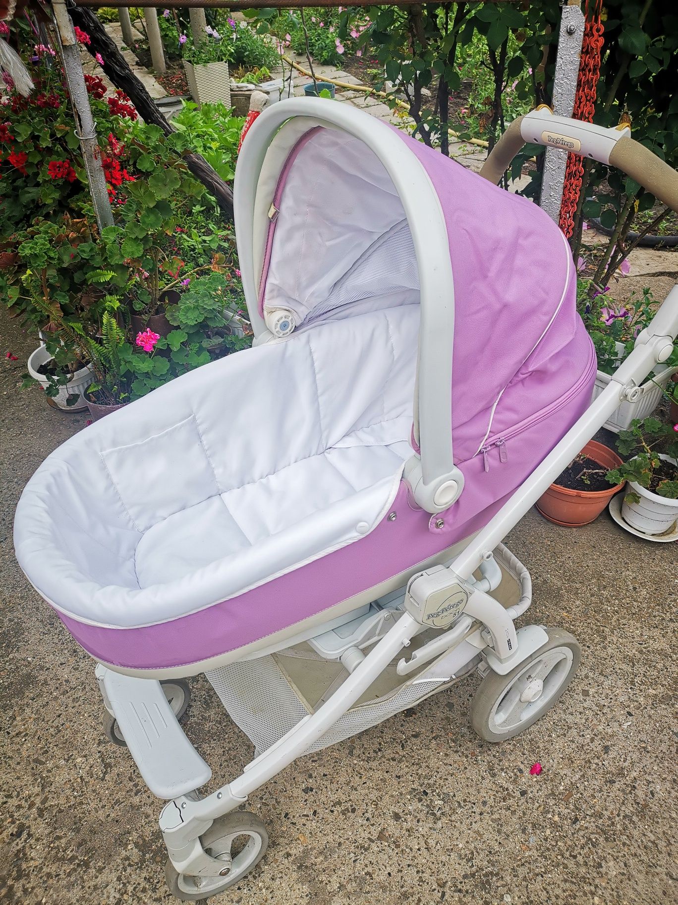 Бебешка количка Peg Perego и Кошче за новородено