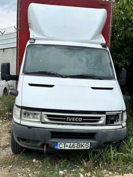 Vand  8 Autoutilitare 6.5T  Iveco Defecte