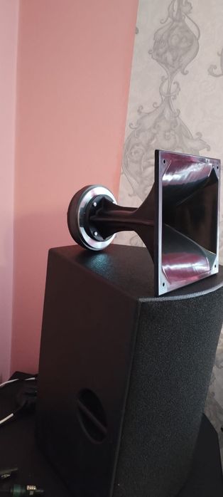 Drivere inalte horn d&b