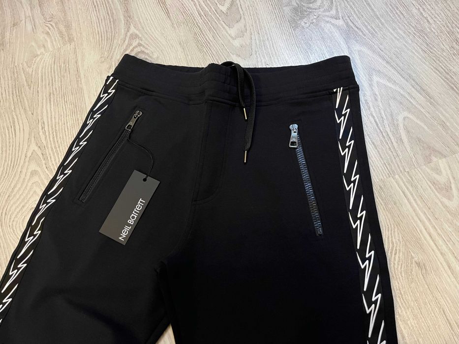 Neil Barrett pantaloni M, originali, retail 665 euro