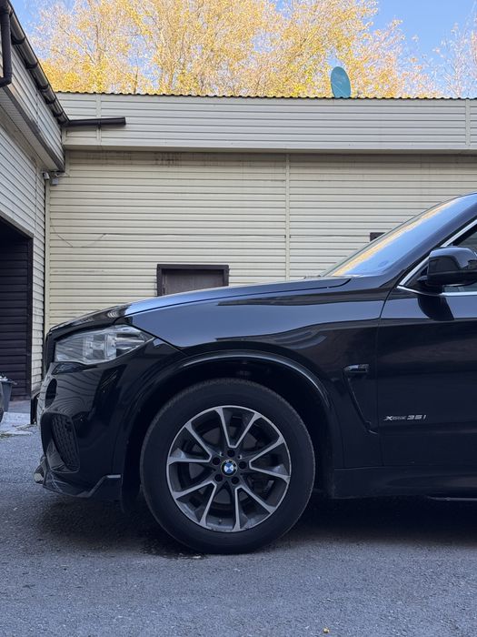 Оригинальные диски R19 с летней резиной на BMW X5 f15