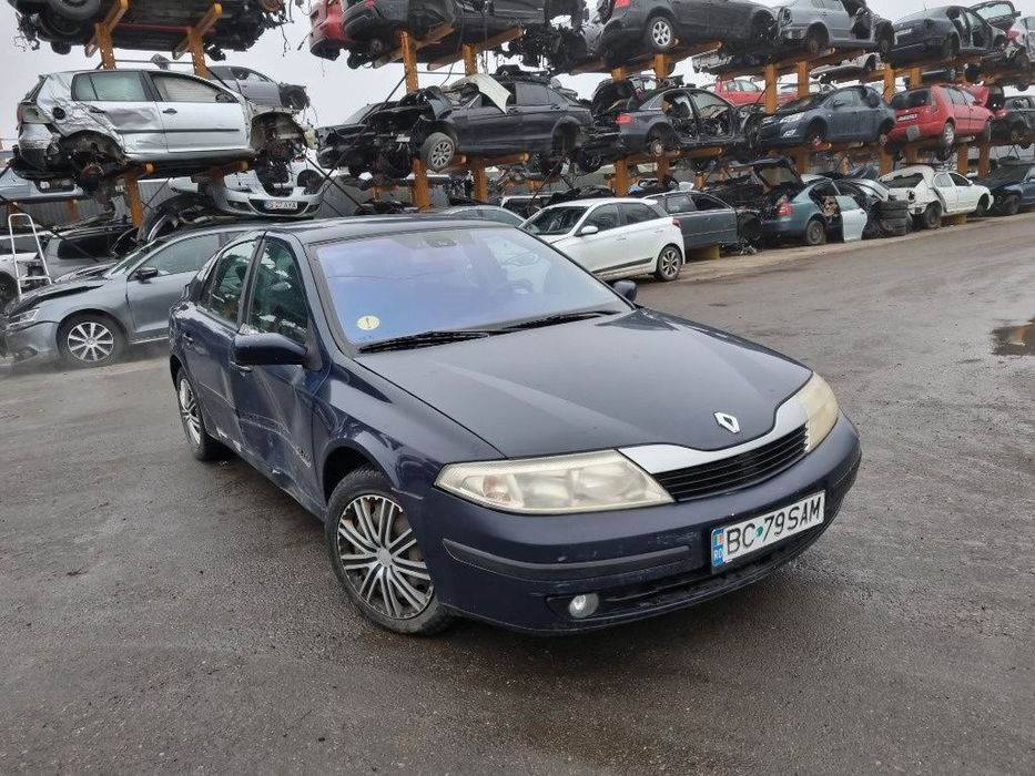 bara fata spate capota trager calandru haion armatura stop tripla stanga dreapta Renault Laguna 2 motor 2.2dci G9T 702 dezmembrez