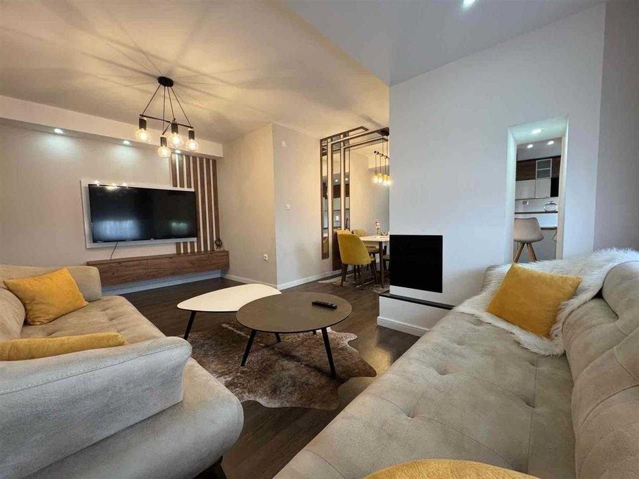 Дава се под наем Тристаен апартамент в Пловдив, Захарна фабрика - 92 кв.м за 464.1 € - Снимка #1