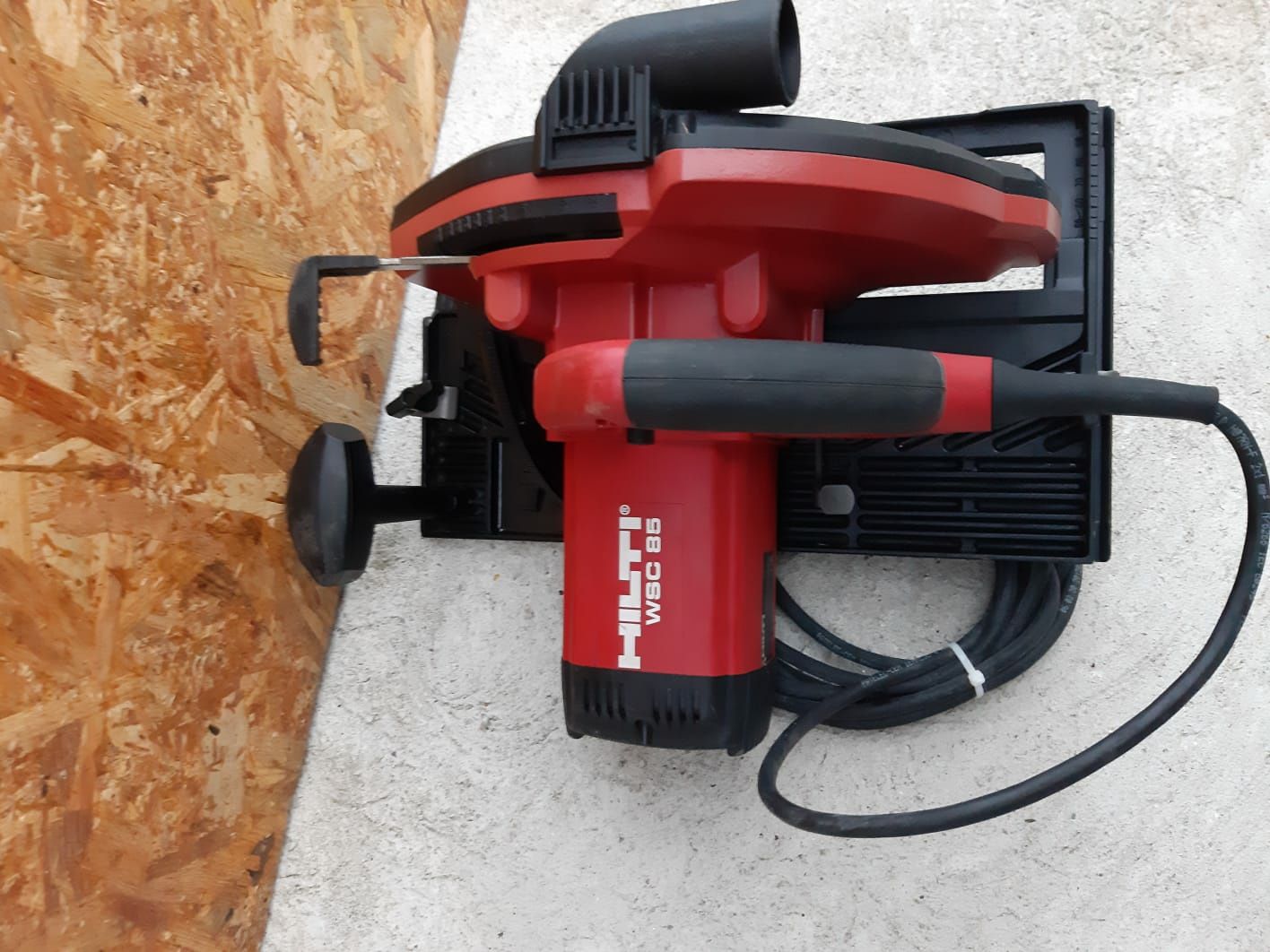 Hilti circular de 1800 w