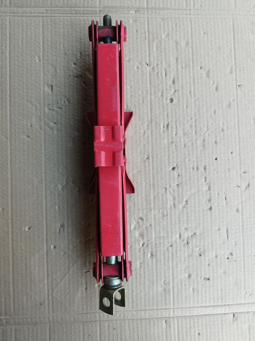 Cricuri auto/ 50 lei buc